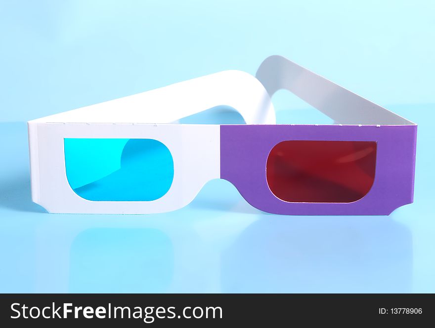 Glasses for the volumetric image with lenses of red and blue color.
