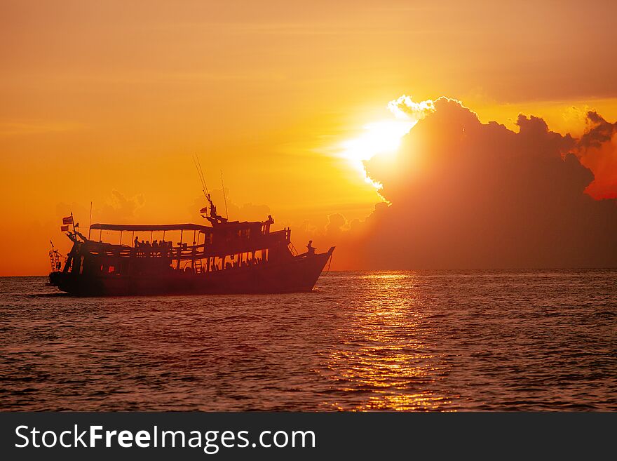 Tourist scuba diving boat and beautiful sunset sky at koh tao thailand