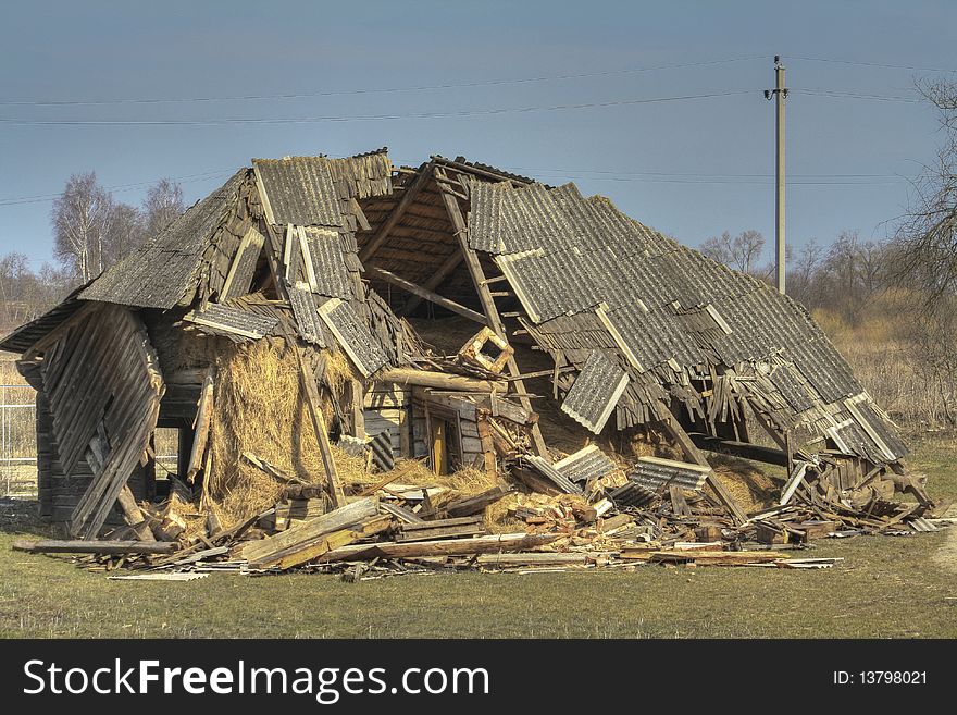 Photo of a ruined country house, in Lithuania.