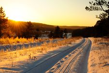Winter Road Royalty Free Stock Images Winter Road Royalty Free Stock Images