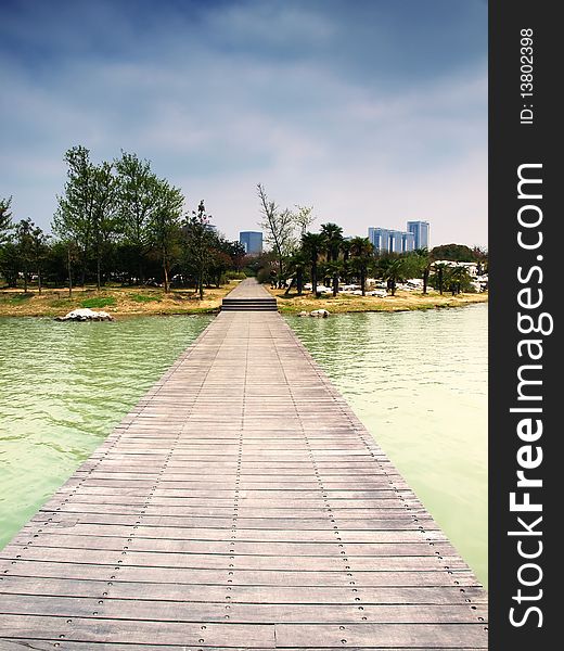 Shore of Lake Park ,wuxiï¼Œ China