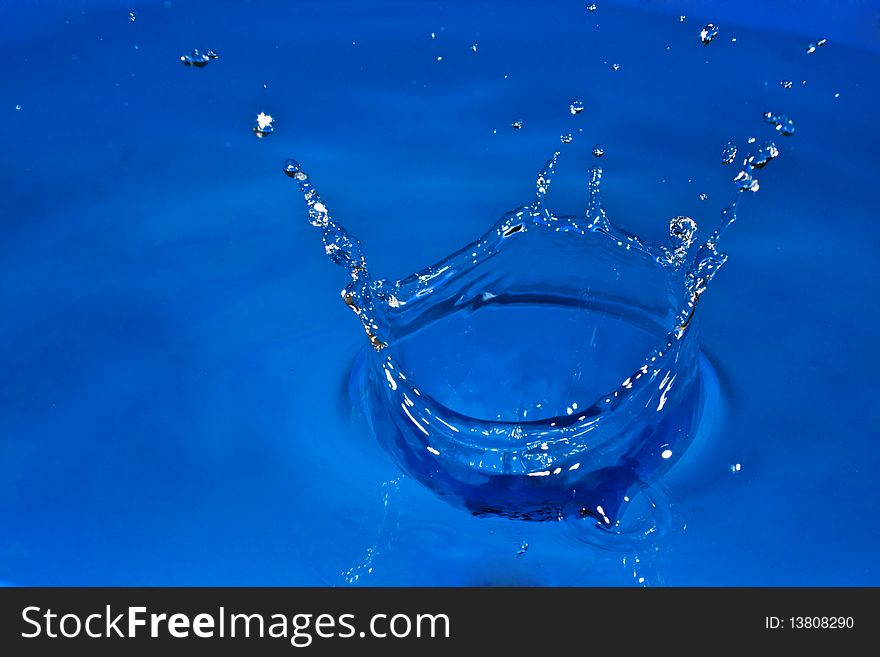 Water crown