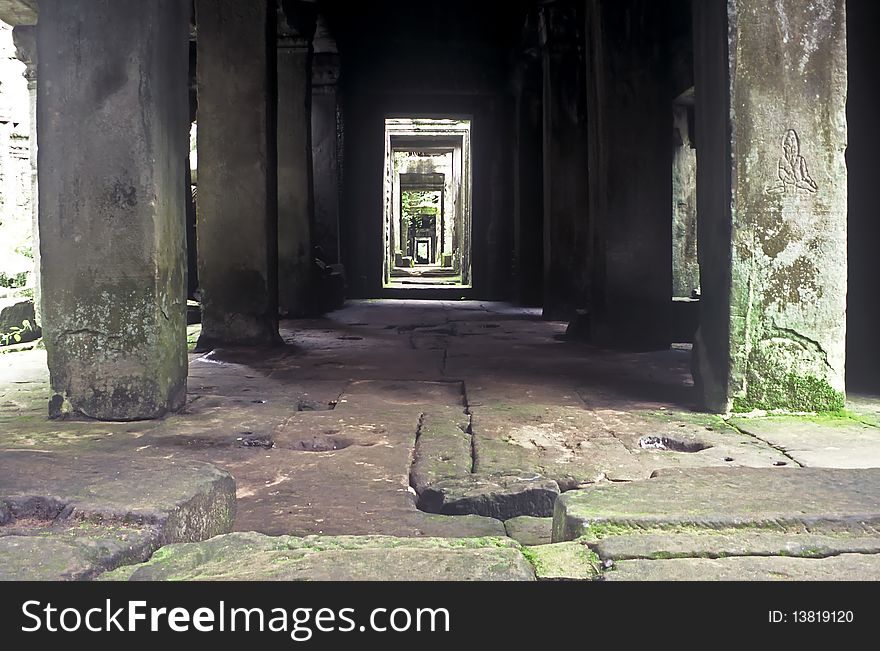 Colonnade, Ankor Wat