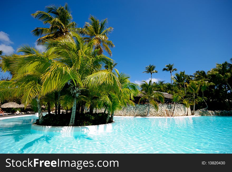 Hotel resort with a very nice swimming pool