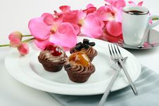 Fruit Tarts And Espresso Elegance Presentation Royalty Free Stock Photos Fruit Tarts And Espresso Elegance Presentation Royalty Free Stock Photos