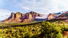 Lee Mountain And Munds Mountain Near The Town Of Sedona In Northern Arizona Stock Photography