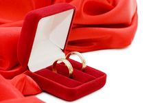 Red Box With Two Gold Wedding Rings Royalty Free Stock Photos Red Box With Two Gold Wedding Rings Royalty Free Stock Photos