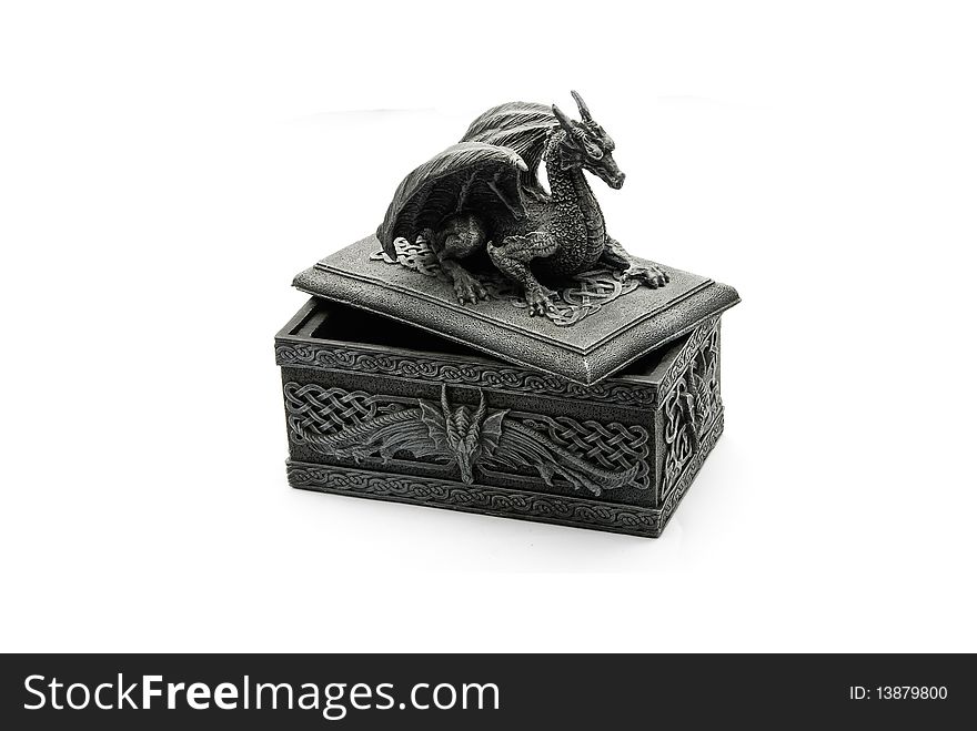Casket with a dragon on the jewelry