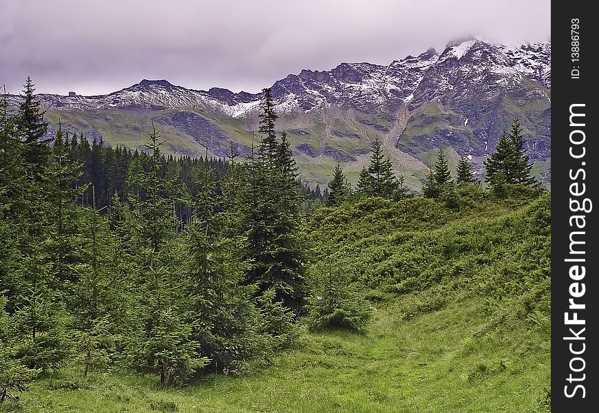 This image shows the Hohen Tauern National Park by Kolm Saigurn, less than 6 kilometers from the village of Rauris. This image shows the Hohen Tauern National Park by Kolm Saigurn, less than 6 kilometers from the village of Rauris.