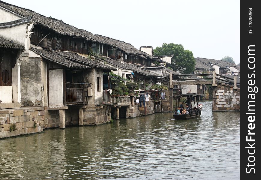 It is a small country which is located in jiangnan,china. It is a small country which is located in jiangnan,china.