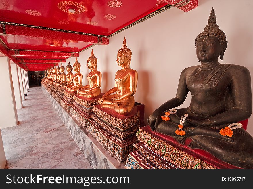 Buddist monk Status at Wat Pho, Thailand