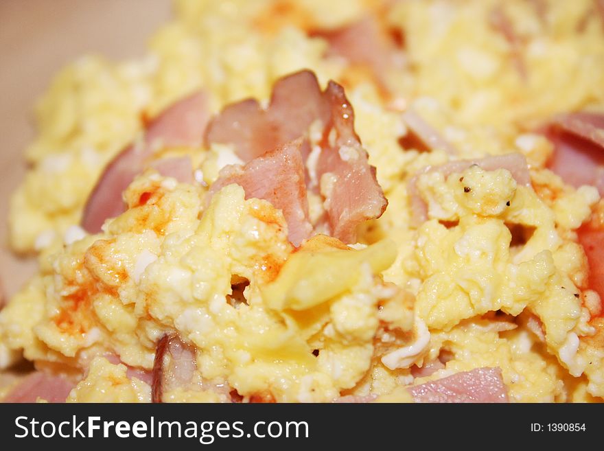 Scrambled Eggs & Ham