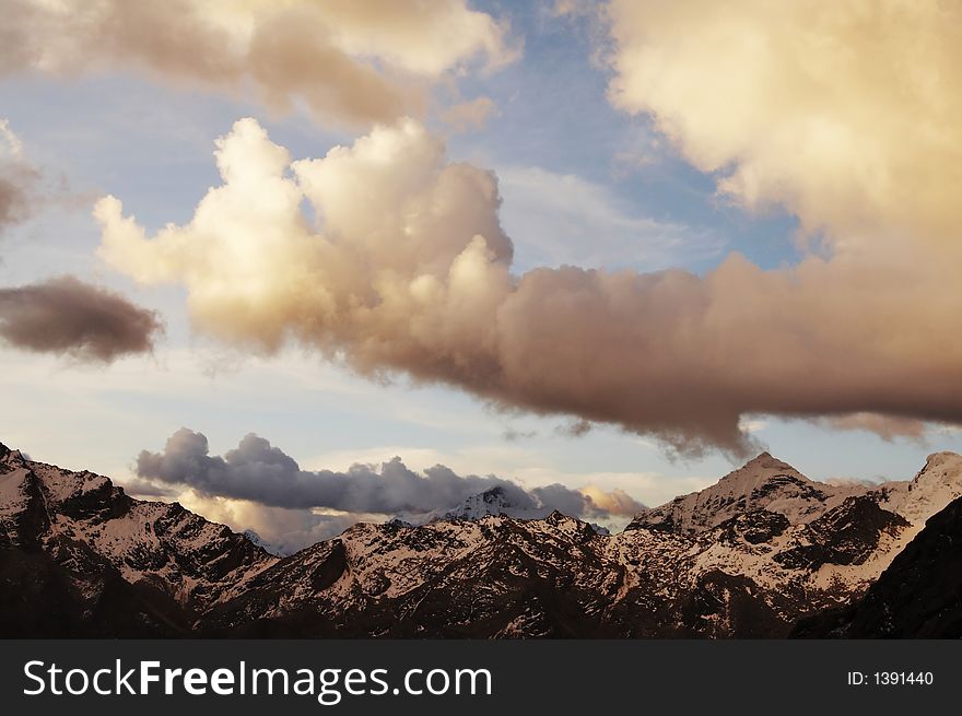 Clouds In The Mountains