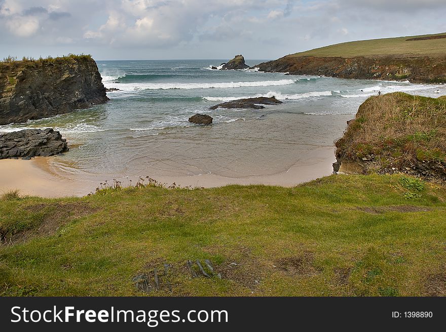 A popular beach with surfers on the north Cornwall coats although it has many protruding rocks. A popular beach with surfers on the north Cornwall coats although it has many protruding rocks.