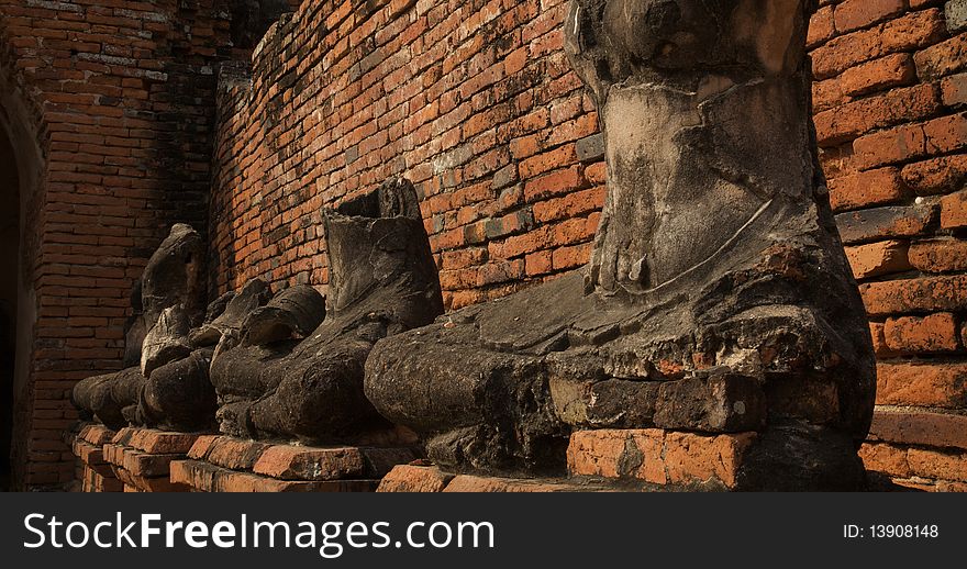 The Row Of Ruined Buddha.