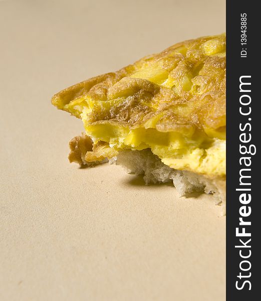 Omelette with potatoes and cheese
