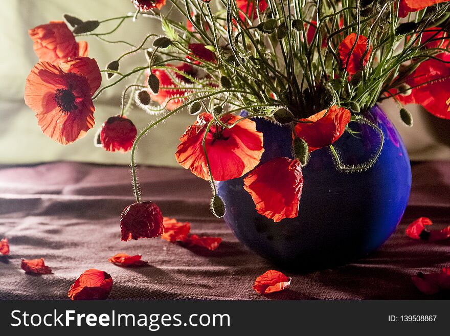 Composition with poppies
