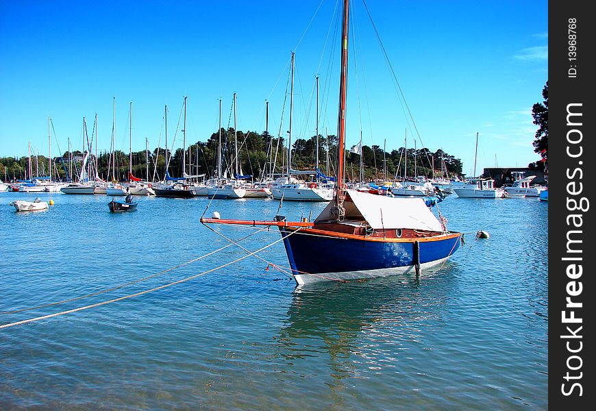 Beautifull Yacht anchored in a harbor. Beautifull Yacht anchored in a harbor.