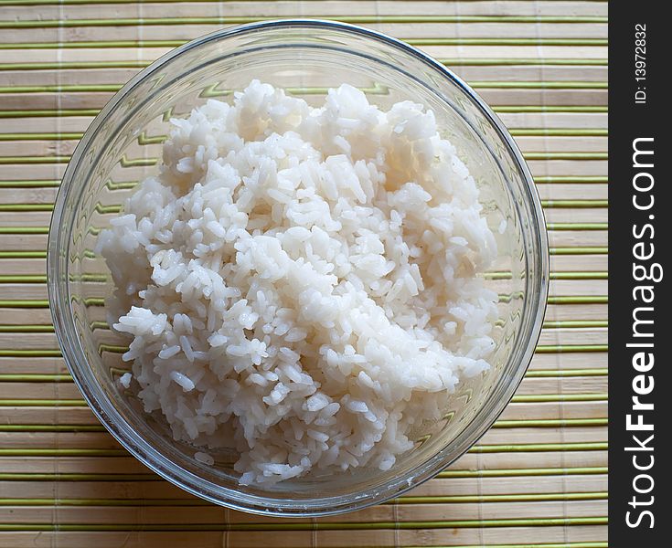 An image of a bowl of white rice