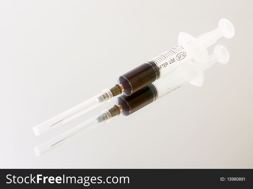 Syringe with vaccine
