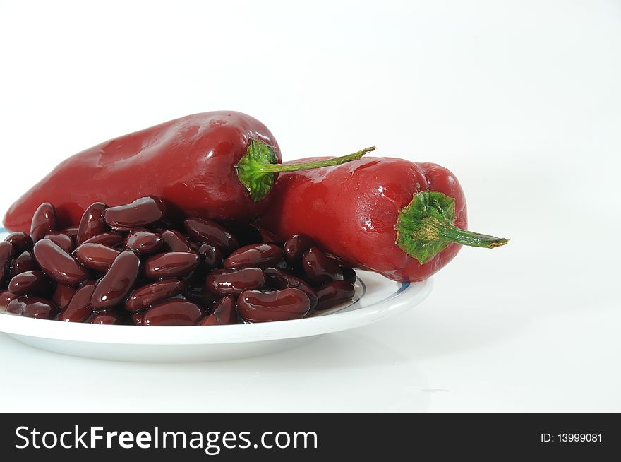 Red kidney beans in a serving plate