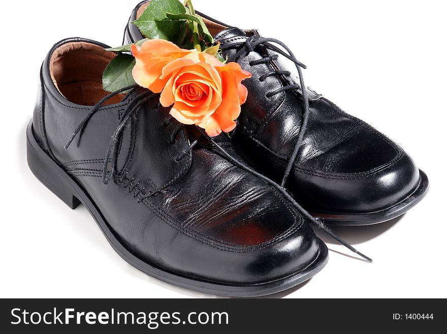 Men wedding shoes with red rose