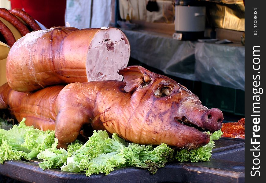 Smoked Pig with a green salad.
