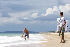 Two Yong Surfer Royalty Free Stock Image Two Yong Surfer Royalty Free Stock Image