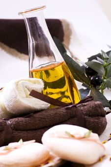 Olive Oil, Green Leaf Stock Photos Olive Oil, Green Leaf Stock Photos