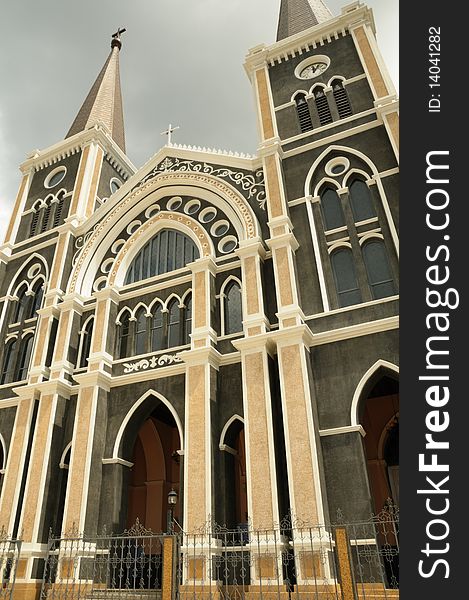 This church was built into the Gothic architecture with beautiful stained glass decorations depicting Christian saints.It is claimed to be the most beautiful Catholic Church in Thailand. This church was built into the Gothic architecture with beautiful stained glass decorations depicting Christian saints.It is claimed to be the most beautiful Catholic Church in Thailand.