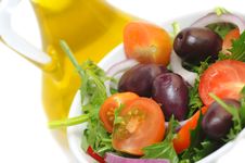 Salad With Cherry Tomatoes, Onion And Olives Royalty Free Stock Photos Salad With Cherry Tomatoes, Onion And Olives Royalty Free Stock Photos