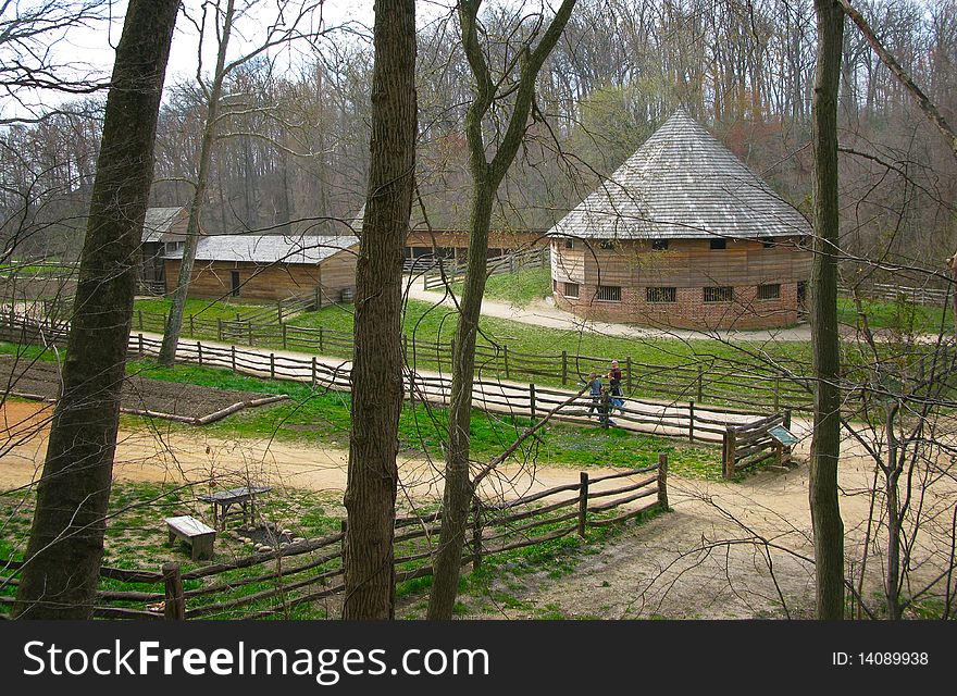 Tourists walk by George Washington's 16-sided Treading Mill bordered by fencing innovative at the time. The Washigington Estate Garden is divided into several sections with this area representing the Gentleman Farmer's innovative farming methods. Tourists walk by George Washington's 16-sided Treading Mill bordered by fencing innovative at the time. The Washigington Estate Garden is divided into several sections with this area representing the Gentleman Farmer's innovative farming methods.