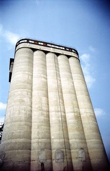 Industrial Silo Royalty Free Stock Images