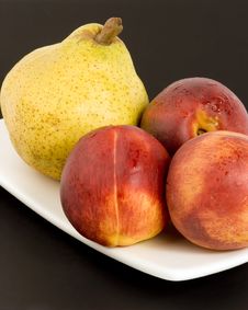 Pear And Nectarines Royalty Free Stock Photos Pear And Nectarines Royalty Free Stock Photos