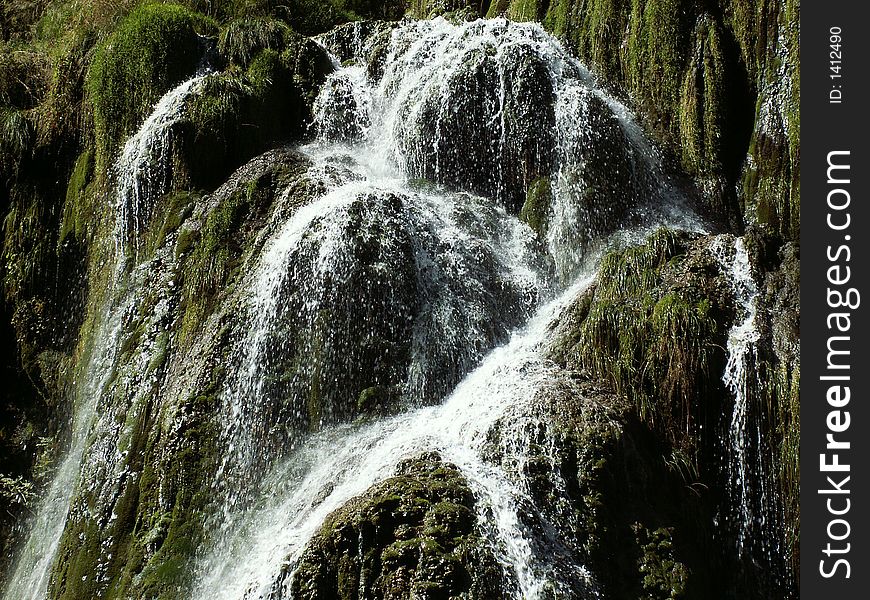 Detail Waterfall