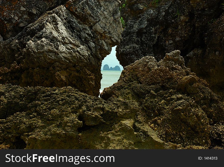 Tropical vacation uncovers hidden island (Asia).