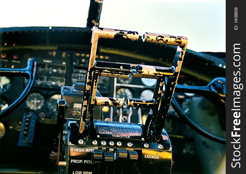 B-17 Throttles