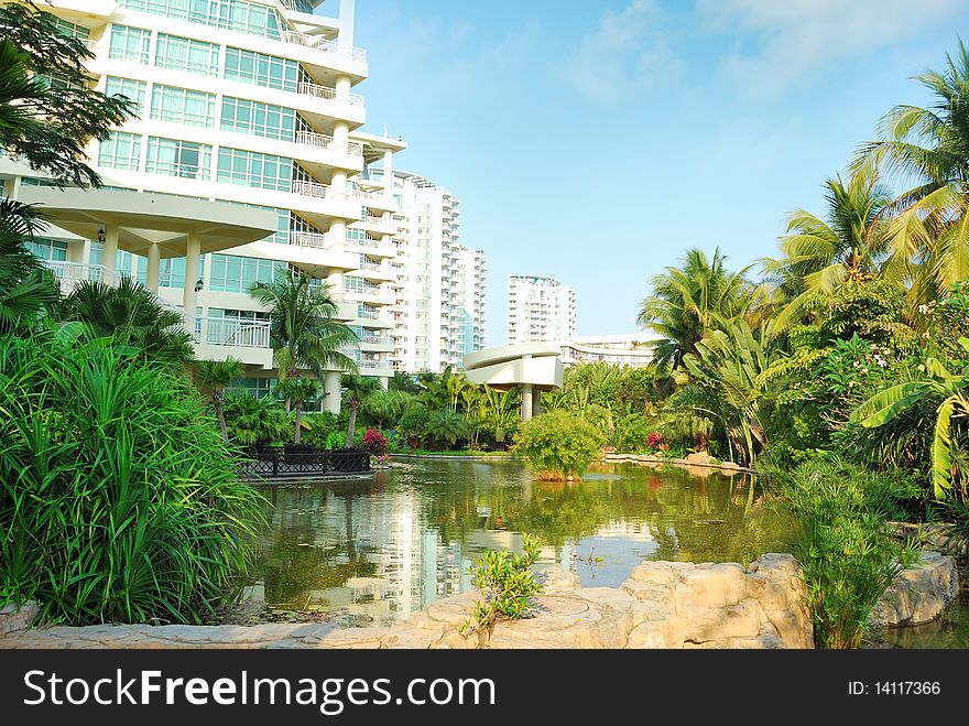 Hotel-style apartment backyard landscape