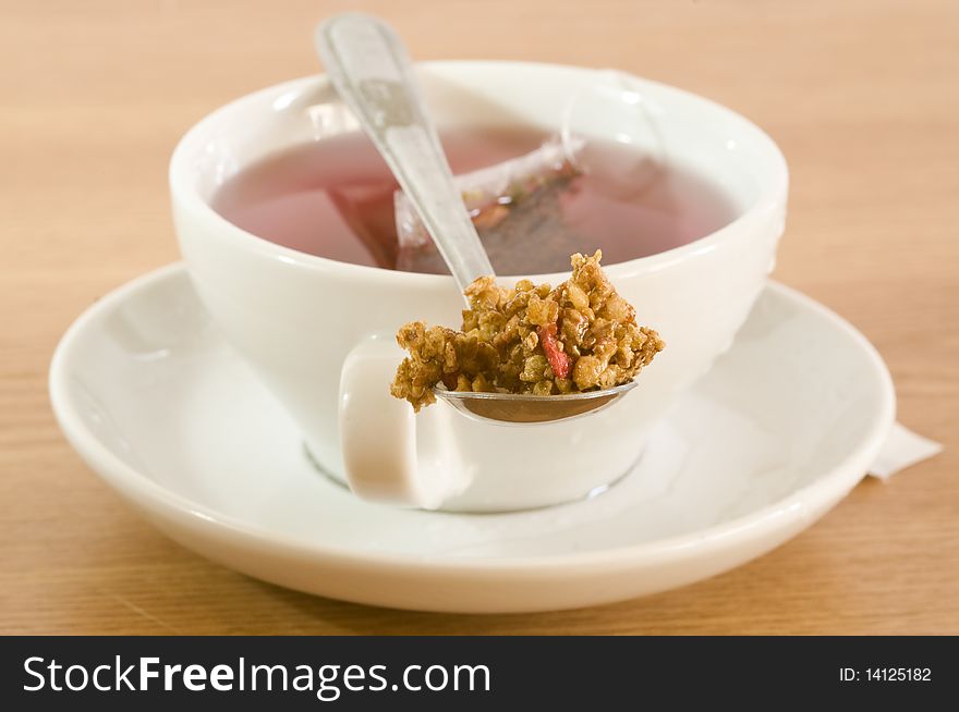 Red fruits tea and cereals