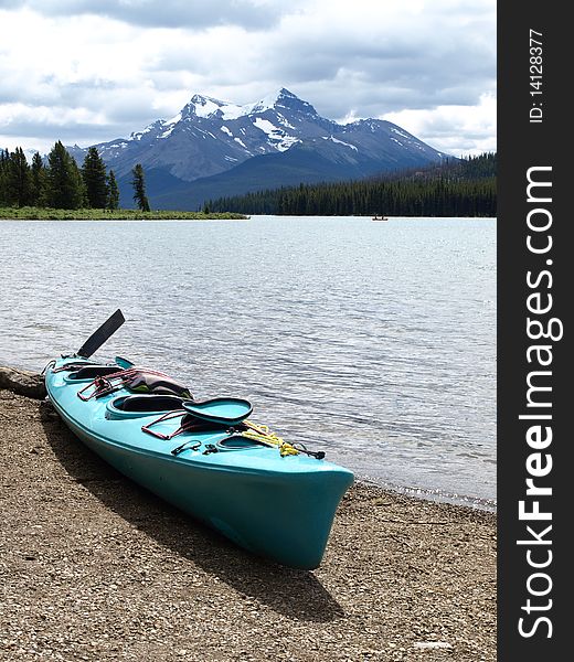 Canada kayak lake mountain