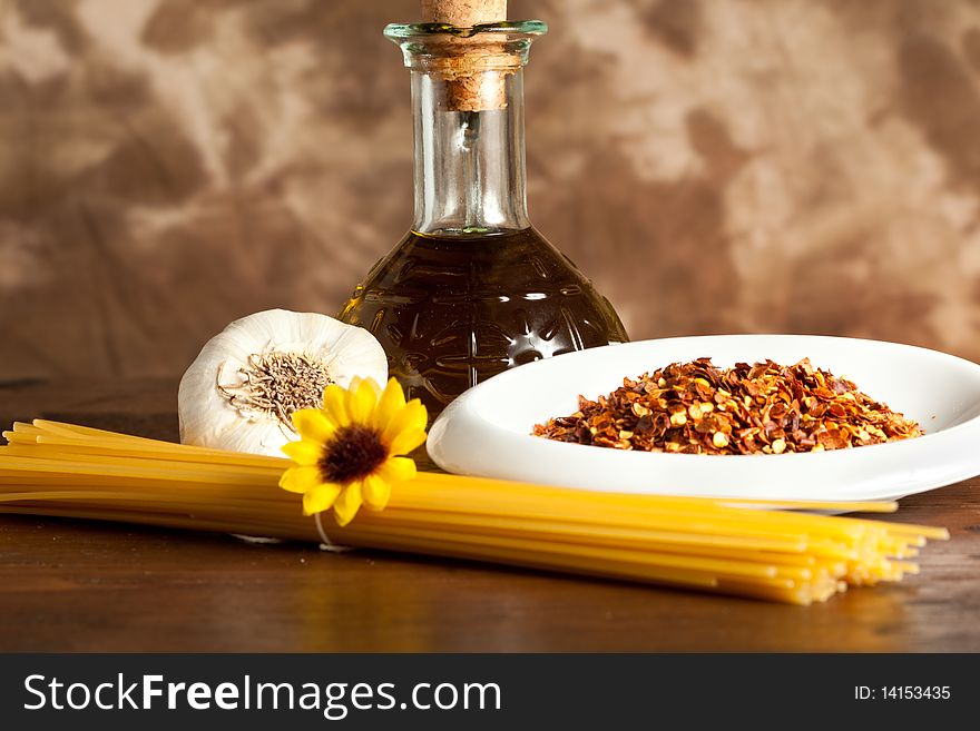 Photo of spaghetti with garlic and chilli in oil sauce. Photo of spaghetti with garlic and chilli in oil sauce