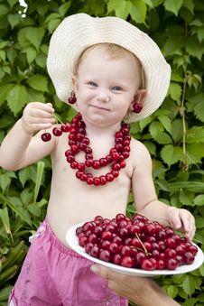 Girl With Red Cherry Beads And Earrings Royalty Free Stock Photo Girl With Red Cherry Beads And Earrings Royalty Free Stock Photo