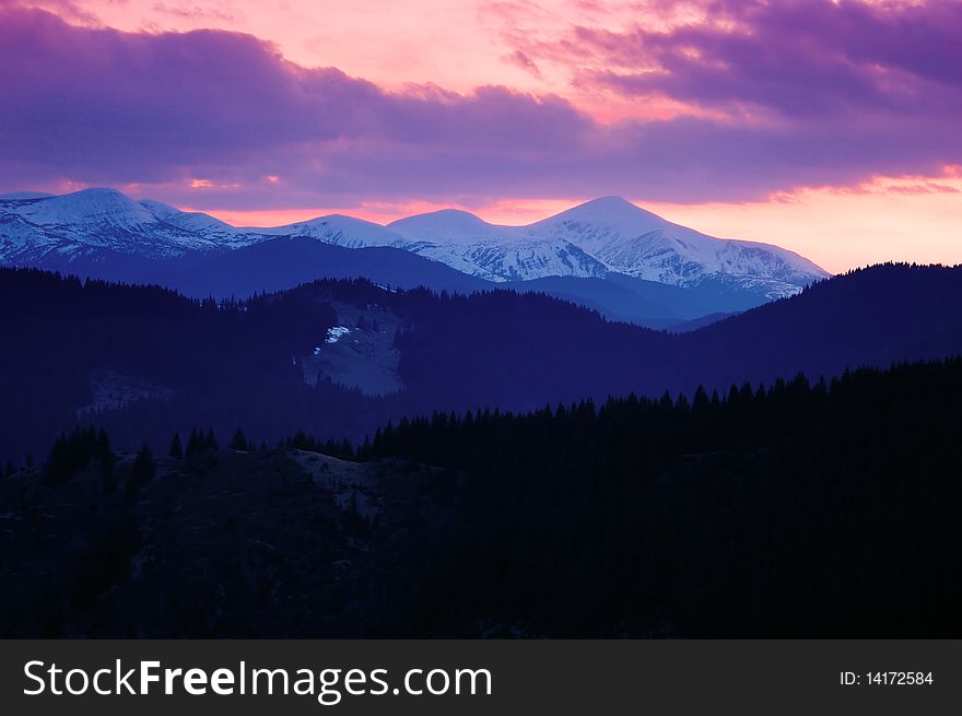 Dawn in mountains Carpathians, Ukraine. Autumn morning