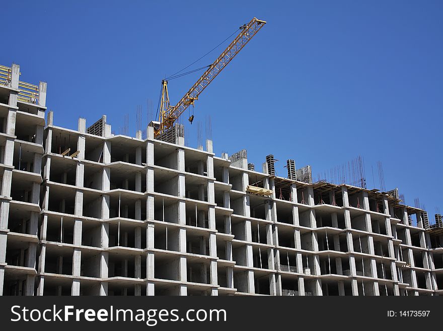 Construction of new residential buildings by pouring concrete