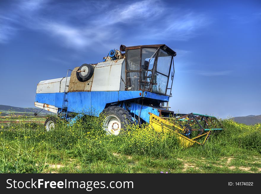 Combine Harvester HDR