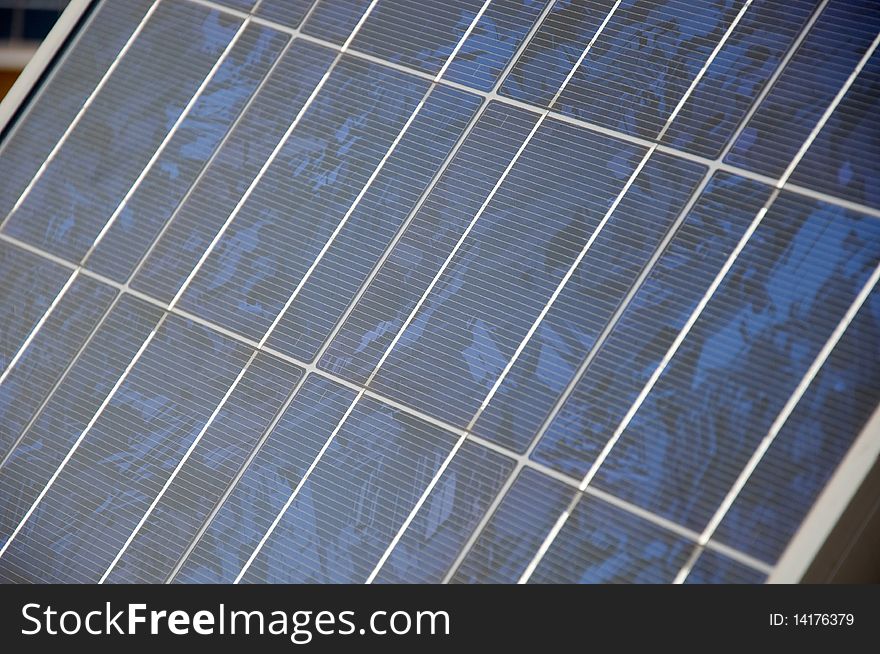 Solar panels with photovoltaic cells