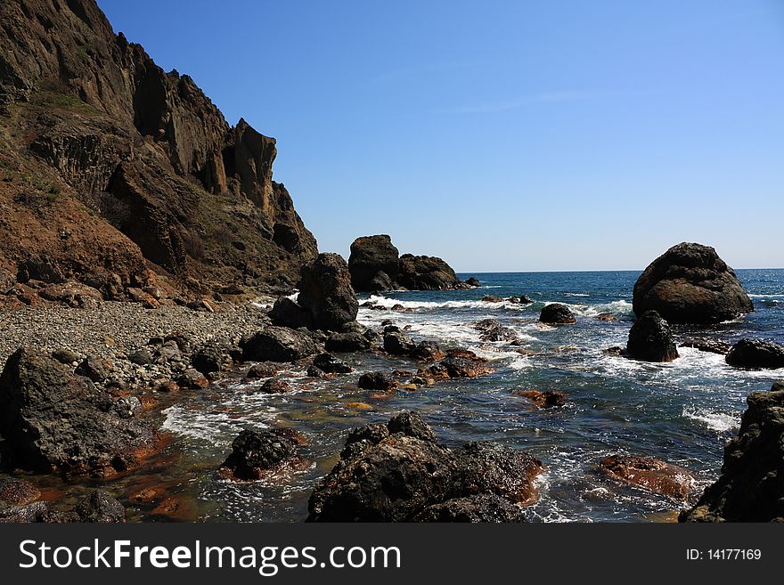 Rocky Coast. Photo 9698