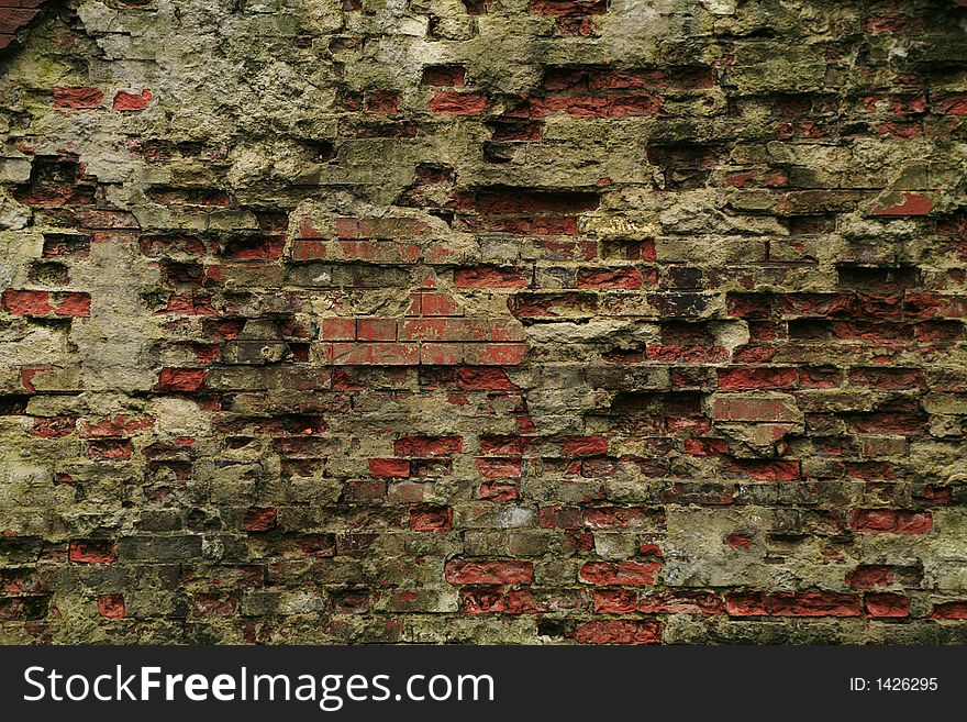 The half disorganized brick wall