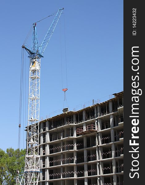 Construction of new residential buildings by pouring concrete