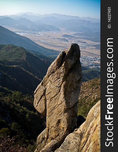 A rock formation that looks like a camels head on a hiking trail. A rock formation that looks like a camels head on a hiking trail